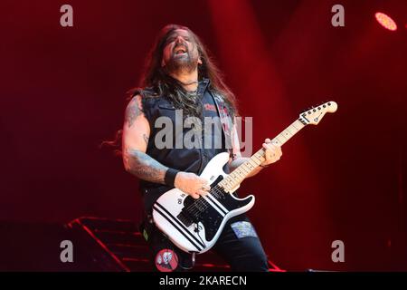 Andreas Kisser, guitariste du groupe brésilien Sepultura, Gestures during Rock and Rio 2017 Festival, le 24 septembre 2017 à Rio de Janeiro, Brésil. (Photo de Gilson Borba/NurPhoto) Banque D'Images