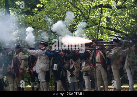 Reconstitution annuelle de la bataille de Germantown lors du festival révolutionnaire de Germantown sur le terrain de Cliveden, dans le nord-ouest de Philadelphie, sur 7 octobre 2017. (Photo de Bastiaan Slabbers/NurPhoto) Banque D'Images