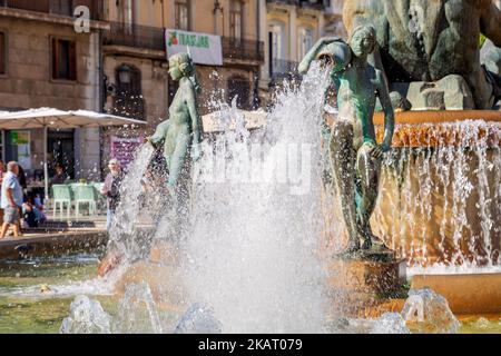 Fontaine de Turia, place de la Vierge (Plaza de la Virgen), Plaça de la Verge, Valence, Espagne Banque D'Images