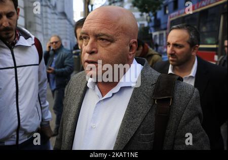 Arrivée d'un avocat de la Gendarmerie nationale au corps médical judiciaire de la Cour suprême de justice, à Buenos Aires, Argentine, 20 octobre 2017. Le corps de Maldonado a été trouvé sur 17 octobre 2017 dans une rivière dans le sud de l'Argentine, où il a été vu pour la dernière fois quand la gendarmerie a dispersé une manifestation mapuche à Resistencia, dans le département de Cushamen, à environ 1 850 kilomètres au sud-ouest de Buenos Aires. Les parents de Maldonado ont confirmé l'identité du cadavre en disant ''nous avons reconnu les tatouages, nous sommes convaincus qu'il s'agit de Santiago''. (Photo de Gabriel Sotelo/NurPhoto) Banque D'Images