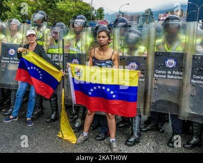 Des manifestants sont descendus dans les rues de Caracas pendant plusieurs mois pour protester contre le gouvernement du président Nicolas Maduro. Selon des organisations à but non lucratif, 129 personnes ont perdu la vie lors des manifestations de 2017. (Photo par Roman Camacho/NurPhoto) Banque D'Images