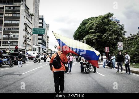 Des manifestants sont descendus dans les rues de Caracas pendant plusieurs mois pour protester contre le gouvernement du président Nicolas Maduro. Selon des organisations à but non lucratif, 129 personnes ont perdu la vie lors des manifestations de 2017. (Photo par Roman Camacho/NurPhoto) Banque D'Images