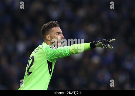 José sa, gardien de but portugais de Porto, lors du match de la Premier League 2016/17 entre le FC Porto et le SL Benfica, au stade Dragao de Porto sur 1 décembre 2017. (Photo de Paulo Oliveira / DPI / NurPhoto) Banque D'Images