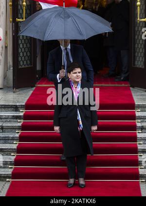 Le Premier ministre polonais Beata Szydlo lors de la cérémonie d'accueil officielle. 06 décembre 2017, Varsovie, Pologne (photo de Krystian Dobuszynski/NurPhoto) Banque D'Images