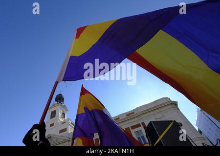 Manifestation de la III République en Espagne, le jour de la célébration de la Constitution, à Madrid, Espagne, sur 6 décembre 2017. La Journée de la Constitution marque l'anniversaire du référendum de 1978 et de l'approbation de la Constitution espagnole. (Photo par Oscar Gonzalez/NurPhoto) Banque D'Images