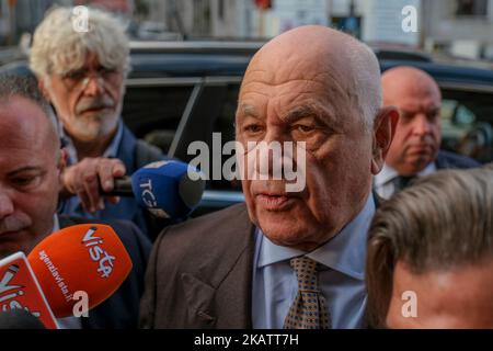 Carlo Nordio, du 22 au 23 octobre 2022 Ministre de la Justice du gouvernement Meloni, visite de la prison de Poggioreale à Naples pour voir la situation Banque D'Images