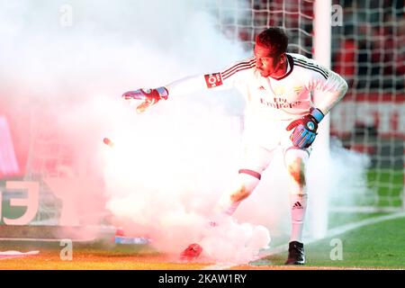 Bruno Varela, gardien de but portugais de Benfica pendant le match de football de la Ligue portugaise SL Benfica vs Sporting CP au stade Luz à Lisbonne sur 3 janvier 2018. ( Photo par Pedro Fiúza/NurPhoto) Banque D'Images