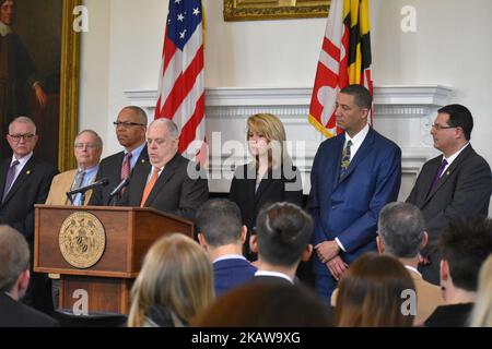 Larry Hogan, gouverneur du Maryland, tient une conférence de presse dans la salle de réception du gouverneur à la maison d'État du Maryland à Annapolis, M.D. on 25 janvier 2018 (photo de Kyle Mazza/NurPhoto) Banque D'Images
