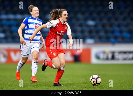 Heather O'Reilly d'Arsenal bataille pour possession avec Lauren Bruton de Reading FC Women lors de la Super League 1 féminine match entre Reading FC Women contre Arsenal à Wycombe Wanderers FC à Londres, Royaume-Uni sur 28 janvier 2018.(photo de Kieran Galvin/NurPhoto) Banque D'Images