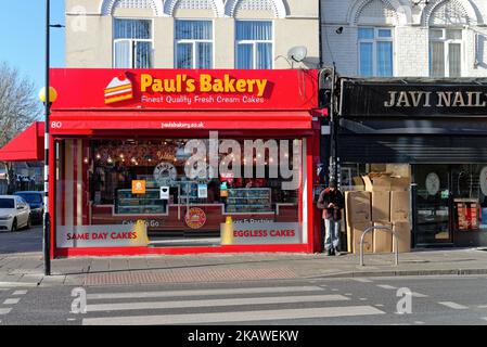 Boutiques multiculturelles colorées de Southall Greater London, Angleterre, Royaume-Uni Banque D'Images