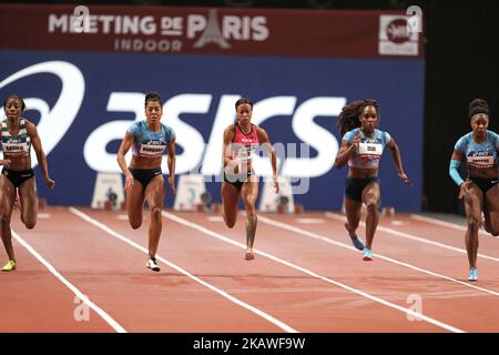 De gauche à droite : Lorene Bazolo du Portugal, Mujinga Kambudji de Suisse, Tatjana Pinto de l'Allemagne, Carolle Zahi de France, Rosangela Santos du Brésil concourent en 60m lors de la rencontre d'athlétisme intérieur de Paris 2018, à l'AccorHotels Arena (Bercy) à Paris, France sur 7 février 2018. (Photo de Michel Stoupak/NurPhoto) Banque D'Images