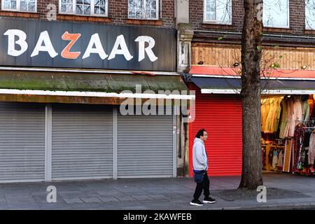 Boutiques multiculturelles colorées de Southall Greater London, Angleterre, Royaume-Uni Banque D'Images