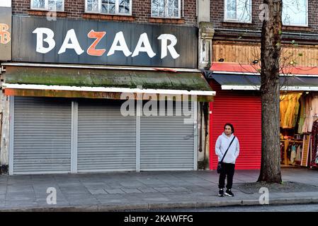 Boutiques multiculturelles colorées de Southall Greater London, Angleterre, Royaume-Uni Banque D'Images