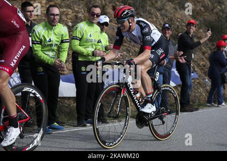 Ben Swift des Émirats de l'équipe des Émirats arabes Unis pendant la phase 5th de la visite à vélo de l'Algarve entre Faro et Alto do Malhao, sur 18 février 2018. (Photo de Filipe Amorim/NurPhoto) Banque D'Images