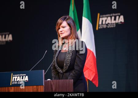 Paola Giannetakis, ministre de l'intérieur lors de la présentation de l'équipe du futur cabinet avant les élections sur 4 mars, faites par le chef du mouvement populiste italien cinq étoiles Luigi Di Maio, le 01 mars 2018 à Rome, en Italie. (Photo par Silvia Lore/NurPhoto) Banque D'Images