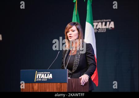 Paola Giannetakis, ministre de l'intérieur lors de la présentation de l'équipe du futur cabinet avant les élections sur 4 mars, faites par le chef du mouvement populiste italien cinq étoiles Luigi Di Maio, le 01 mars 2018 à Rome, en Italie. (Photo par Silvia Lore/NurPhoto) Banque D'Images