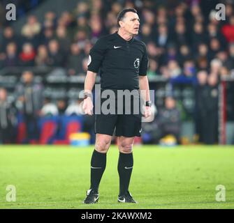 Arbitre N.Swarbrick lors du match de la Premiership League entre Crystal Palace et Manchester United au stade Selhurst Park à Londres, Angleterre, le 05 mars 2018. (Photo de Kieran Galvin/NurPhoto) Banque D'Images