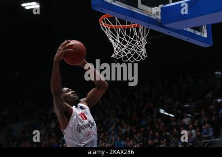 Jalen Reynolds de Grissin bon Reggio Emilia vie pour le bal lors des quarts de finale de l'Eurocup match de basket-ball de la ronde 2 entre Zenit Saint-Pétersbourg et Grissin bon Reggio Emilia au Palais des sports de Yubileyny à Saint-Pétersbourg, Russie, 09 mars 2018. (Photo par Igor Russak/NurPhoto) Banque D'Images