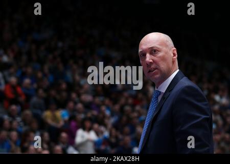 L'entraîneur-chef Vasily Karasev de Zenit Saint-Pétersbourg réagit lors du quart de finale de l'Eurocup, match de basket-ball de la série 2 entre Zenit Saint-Pétersbourg et Grissin bon Reggio Emilia au Palais des sports de Yubileyny à Saint-Pétersbourg, Russie, 09 mars 2018. (Photo par Igor Russak/NurPhoto) Banque D'Images