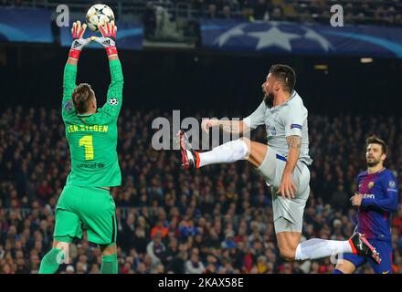 Mar Andre Ter Stegen et Olivier Giroud lors du match entre le FC Barcelone et le FC Chelsea, pour la coupe de la finale 1/8 de la Ligue des champions de l'UEFA, joué au stade Camp Nou le 14th mars 2018 à Barcelone, Espagne. -- (photo par Urbanandsport/NurPhoto) Banque D'Images