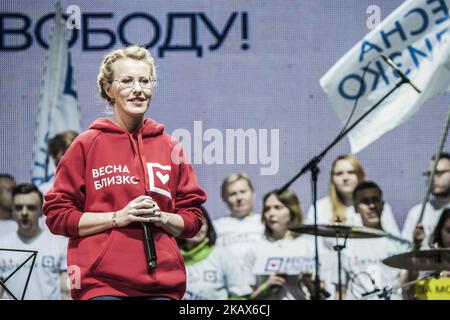 Ksenia Sobchak, candidate du parti de l'Initiative civique aux élections présidentielles en Russie, lors du dernier rassemblement avant le jour des élections. (Photo de Celestino Arce/NurPhoto) Banque D'Images