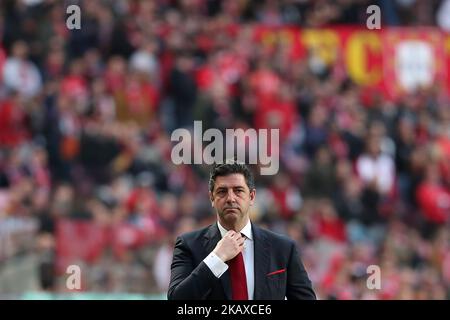 L'entraîneur en chef de Benfica, Rui Vitoria, lors du match de football de la Ligue portugaise, SL Benfica vs Vitoria Guimaraes, au stade Luz de Lisbonne sur 31 mars 2018. ( Photo par Pedro Fiúza/NurPhoto) Banque D'Images