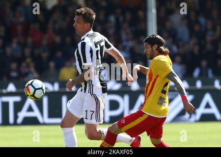 Mario Mandzukic pendant la série italienne Un football Benevento Calcio / FC Juventus au stade Ciro Vigorito à Benevento sur 07 avril 2018 (photo de Paolo Manzo/NurPhoto) Banque D'Images