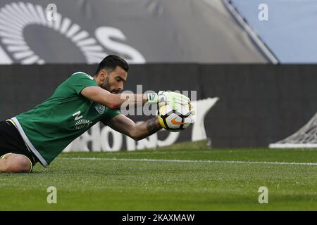 Sportif CP gardien de but Rui Patricio du Portugal lors du match de Premier League 2017/18 entre le Sporting CP et le Boavista FC, au stade Alvalade de Lisbonne sur 22 avril 2018. (Photo de Paulo Nascimento / DPI / NurPhoto) Banque D'Images