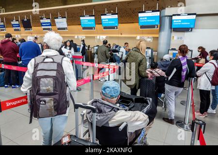 Bogota Colombie, aéroport international El Dorado Aeropuerto Internacional El Dorado terminal intérieur, comptoir d'enregistrement des lignes de file d'attente Banque D'Images