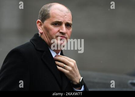 Paul Kehoe, ministre d'État au ministère de la Taoiseach et au ministère de la Défense, avec une responsabilité particulière pour la Défense, arrive à la cérémonie de commémoration des dirigeants d'Arbour Hill 1916 à l'Église du plus sacré. Mercredi, 9 mai 2018, à Dublin, Irlande. (Photo par Artur Widak/NurPhoto) Banque D'Images