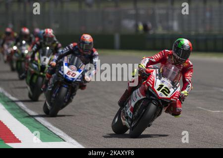 12 Xavi Fores ESP Ducati Panigale R Barni Racing Team pendant le Championnat Motul FIM Superbike - course ronde italienne 2 pendant les Superbikes mondiaux - course sur le circuit Enzo & Dino Ferrari sur 13 mai 2018 à Imola, Italie. (Photo de Fabio Averna/NurPhoto) Banque D'Images