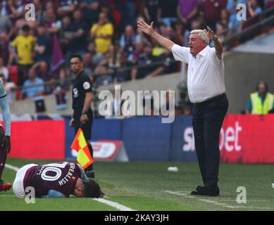 Steve Bruce, directeur d'Aston Villa pendant le match de finale de jeu de championnat entre Fulham et Aston Villa à Wembley à Londres, Angleterre sur 26 mai 2018. (Photo de Kieran Galvin/NurPhoto) Banque D'Images