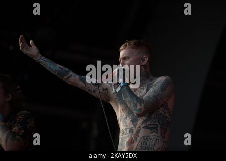 Le groupe de rock anglais Frank carter & The Rattlesnakes se produit sur scène à APE présente le festival al Victoria Park, Londres sur 1 juin 2018. Frank carter & The Rattlesnakes est un groupe de punk rock anglais formé en 2015 par l'ancien leader de Gallows and Pure Love Frank carter. (Photo par Alberto Pezzali/NurPhoto) Banque D'Images