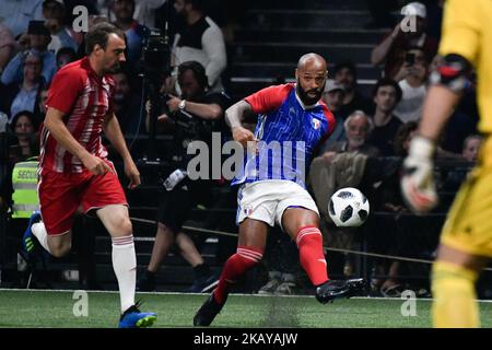 Thierry Henry lors d'une exposition de football entre l'équipe nationale française de football de la coupe du monde 1998 et la FIFA 98 composée d'anciens joueurs internationaux, pour marquer le 20th anniversaire de la victoire de la coupe du monde 1998 en France, sur 12 juin 2018 à l'arène U de Nanterre, près de Paris. (Photo de Julien Mattia/NurPhoto) Banque D'Images