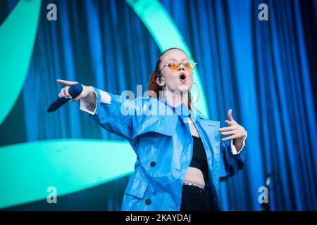 Jess Glynne se présente au Pinkpop Festival 2018 à Landgraaf, pays-Bas, le 15 juin 2018. En 2018, Pinkpop aura lieu le vendredi 15, le samedi 16 et le dimanche 17 juin. En 2018, le festival Pinkpop sera célébré pour la période 49th (photo de Roberto Finizio/NurPhoto) Banque D'Images