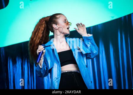 Jess Glynne se présente au Pinkpop Festival 2018 à Landgraaf, pays-Bas, le 15 juin 2018. En 2018, Pinkpop aura lieu le vendredi 15, le samedi 16 et le dimanche 17 juin. En 2018, le festival Pinkpop sera célébré pour la période 49th (photo de Roberto Finizio/NurPhoto) Banque D'Images