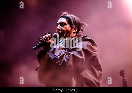 La chanteuse et compositrice américaine Marilyn Manson se produit en direct à Milan, en Italie, sur 19 juin 2018. (Photo de Roberto Finizio/NurPhoto) Banque D'Images