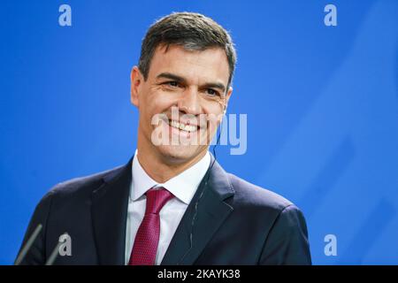 Le Premier ministre espagnol Pedro Sanchez réagit en parlant aux médias avec et la chancelière allemande Angela Merke (invisible) après leur réunion commune à la Chancellerie sur 26 juin 2018 à Berlin, en Allemagne. (Photo de Christian Marquardt/NurPhoto) Banque D'Images