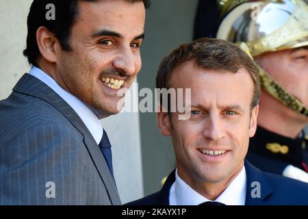 Le Président de la République, Emmanuel Macron a reçu son Altesse le cheikh Tamim bin Hamad Al Thani, émir de l'État du Qatar au Palais de l'Elysée, sur 6 juillet 2018 (photo de Julien Mattia/NurPhoto). Banque D'Images