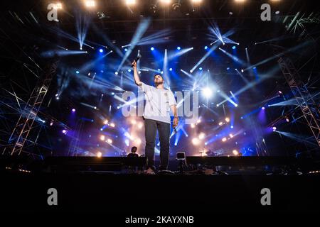 Silvano Albanese connu par son nom de scène Coez en direct sur scène à Rome au festival Rock in Roma devant 32000 personnes, Rome, Italie, le 7 juillet 2018. (Photo de Giuseppe Maffia/NurPhoto) Banque D'Images