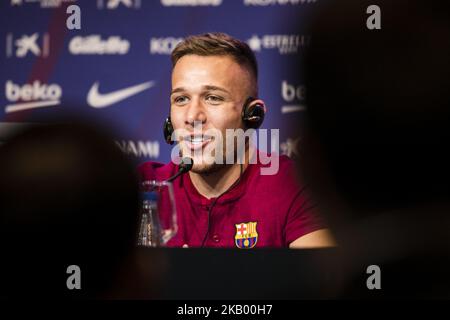 Présentation d'Arthur Melo du Brésil après avoir été la première nouvelle signature du FC Barcelone 2018/2019 l'équipe de la Liga à Camp Nou Stadiu, Barcelone, le 11 juillet 2018. (Photo par Xavier Bonilla/NurPhoto) Banque D'Images