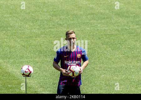 Le milieu de terrain brésilien Arthur Henrique Ramons de Oliveira Melo est présenté comme nouveau joueur du FC Barcelone au Camp Nou storium sur Barcelone, Catalogne, Espagne à 12 juillet 2018. (Photo de Miquel Llop/NurPhoto) Banque D'Images
