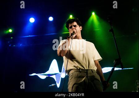 Diego Ibanez du groupe espagnol Carolina Durante se produit sur scène au Festival international de Benicassim 2018 sur 19 juillet 2018 à Benicassim, en Espagne. (Photo de Maria Jose Segovia/NurPhoto) Banque D'Images