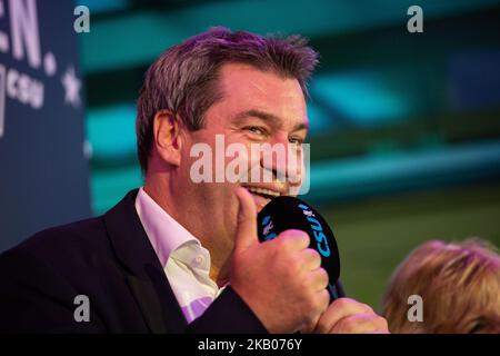 Markus Soeder au panel, à Munich, Allemagne, 24 juillet 2018. A l'occasion de la « Lange Nacht der Frauen » - « longue nuit des femmes » de l'Union Frauen, le premier ministre bavarois Markus Soeder a participé à un panel de discussion avec la vice-secrétaire générale de l'Union sociale chrétienne (CSU) Daniela Ludwig an, vice-présidente de l'Union sociale chrétienne (CSU), Angelika Niebler, à Munich, Allemagne, 24 juillet 2018. (Photo par Alexander Pohl/NurPhoto) Banque D'Images