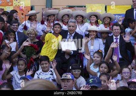 Le Président de la République de l'Équateur Lénine Moreno et son épouse RocÃ­o Gonzalez visitent l'école de la République du Venezuela à Madrid. (Photo par Oscar Gonzalez/NurPhoto) Banque D'Images