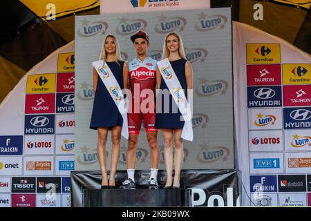 Jenthe BIERMANS reçoit le prix Lotto pour le pilote le plus actif de la troisième étape du Tour de Bologne 75th, tournée mondiale de l'UCI à Zabrze, Pologne sur 6 août 2018. (Photo par Dominika Zarzycka/NurPhoto) Banque D'Images