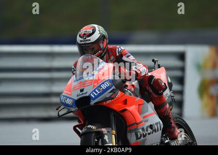 99 pilote espagnol Jorge Lorenzo de Team Ducati race lors de la pratique libre du Grand prix de MotoGP autrichien à l'anneau de taureau rouge à Spielberg, en Autriche, sur 10 août 2018. (Photo par Andrea Diodato/NurPhoto) Banque D'Images