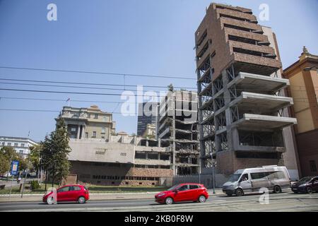 Le bâtiment A. a été bombardé le ministère yougoslave de la défense construisant l'état-major général yougoslave avec les ruines et dans le même état après le bombardement de l'OTAN en 1999. L'OTAN a bombardé deux fois le 29/30 avril 1999 le bâtiment comme cible d'importance militaire, puis une fois à minuit du 7 au 8 mai 1999. Aujourd'hui, c'est un monument protégé qui montre les souffrances de la Serbie pendant la guerre de l'OTAN. Il existe de nombreuses propositions de reconstruction mais aussi une candidature pour le site du patrimoine mondial de l'UNESCO. 21 août 2018 - Belgrade, Serbie (photo de Nicolas Economou/NurPhoto) Banque D'Images