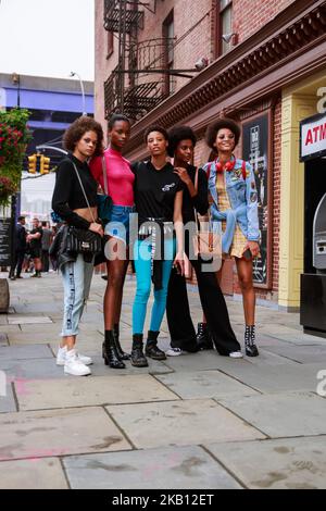 Model participe au spectacle Michael Kors à la New York Fashion week, à New York City, États-Unis, le 11 septembre 2018. Coulisses (photo par Oleg Chebotarev/NurPhoto) Banque D'Images