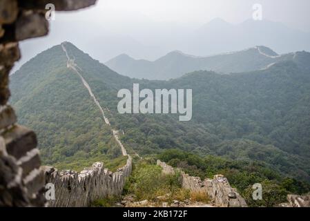 Une section sauvage de la Grande Muraille de Chine, village de Chenjiapu, comté de Yanqing, Chine sur 12 septembre 2018 ( (photo par Oleksandr Rupeta/NurPhoto)) Banque D'Images